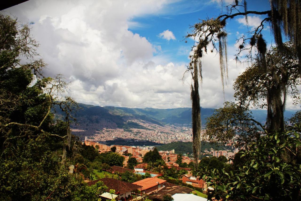 Hostal casa la juana Bed and Breakfast Medellín Exterior foto